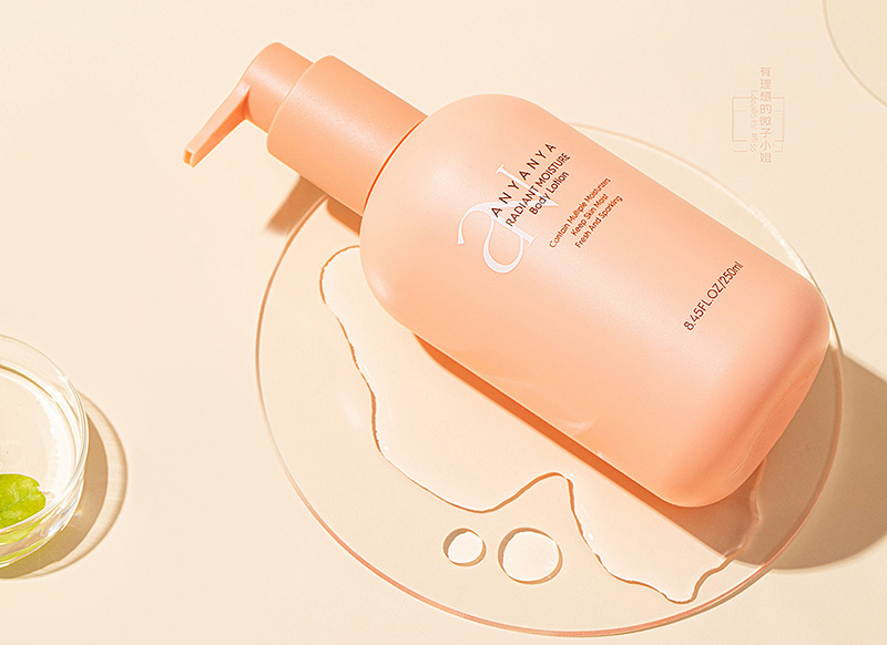 Dior“羽衣霓裳”杠上花西子，國際大牌也想做“中國風”